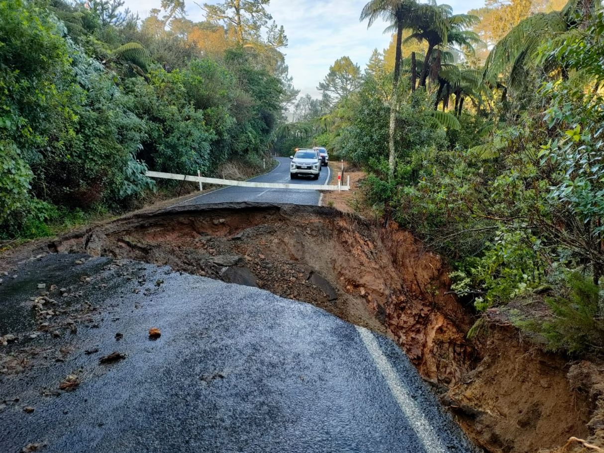 Washout on Golden Valley Road, near the Landlyst Road end